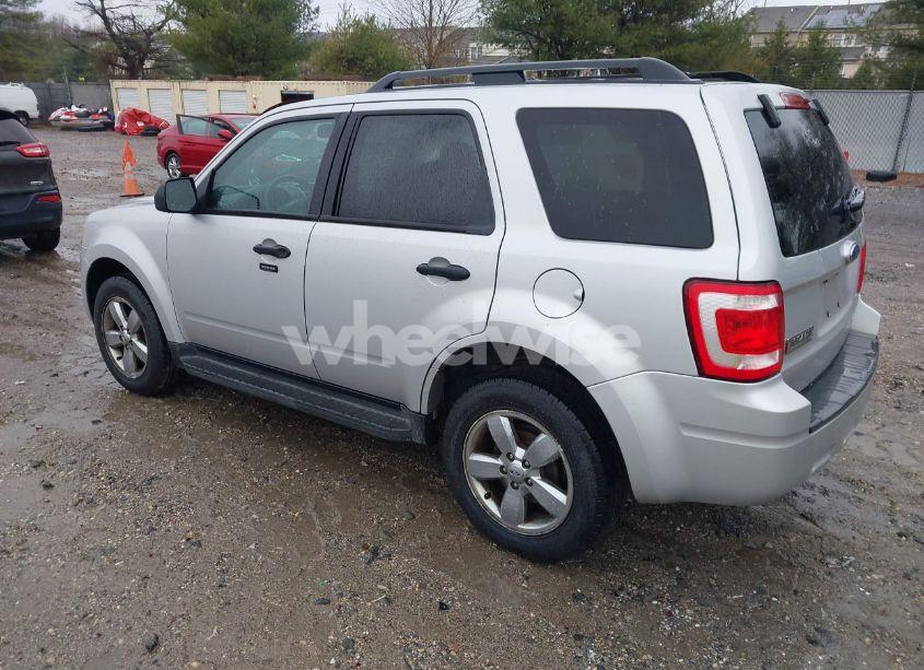 Photo 3 of 2009 Ford Escape XLT (VIN 1FMCU03759KC57145)