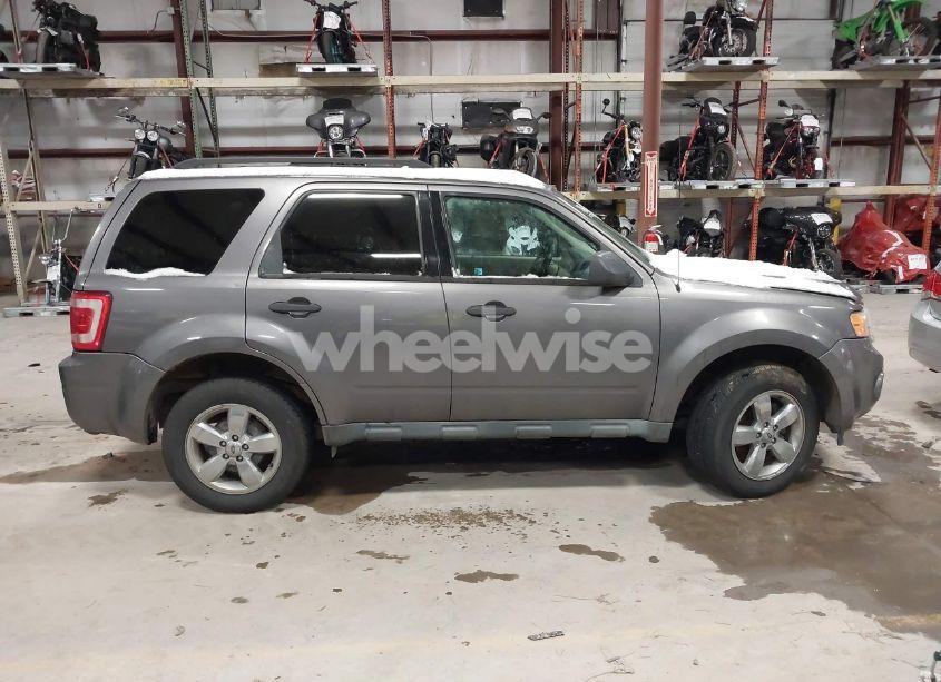 Photo 13 of 2009 Ford Escape XLT (VIN 1FMCU03759KC67397)