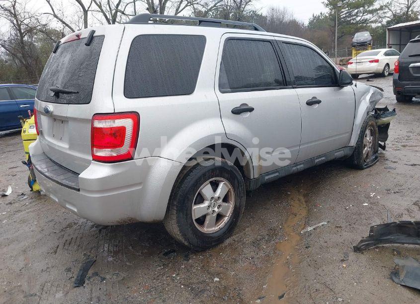Photo 4 of 2009 Ford Escape XLT (VIN 1FMCU03779KA15358)