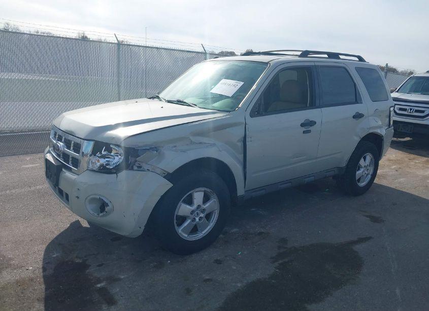 Photo 2 of 2009 Ford Escape XLT (VIN 1FMCU03779KB94906)