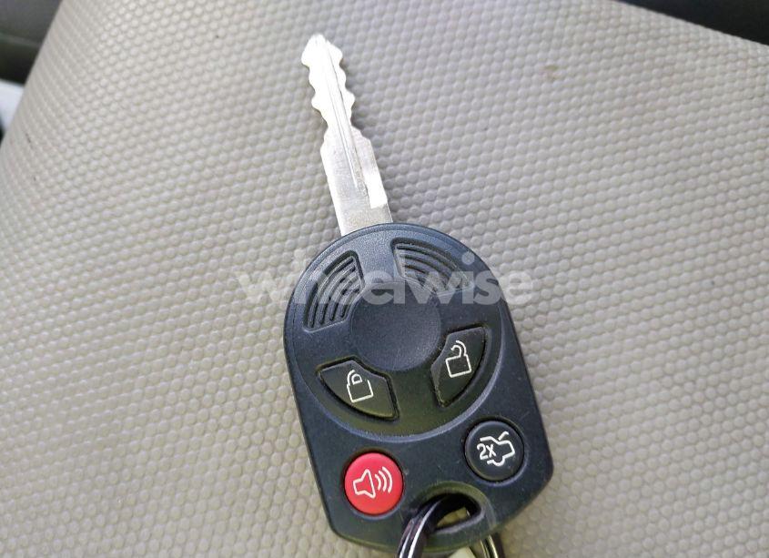 Photo 11 of 2009 Ford Escape XLT (VIN 1FMCU03789KA08841)