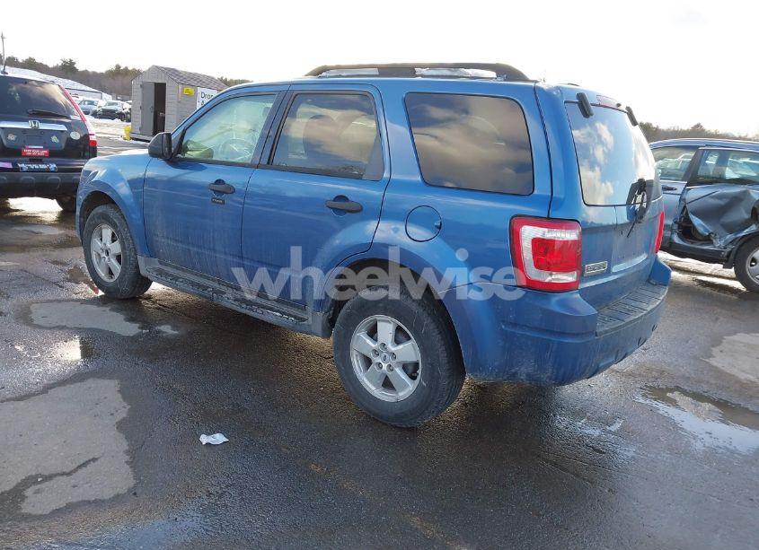 Photo 3 of 2009 Ford Escape XLT (VIN 1FMCU03789KA08841)