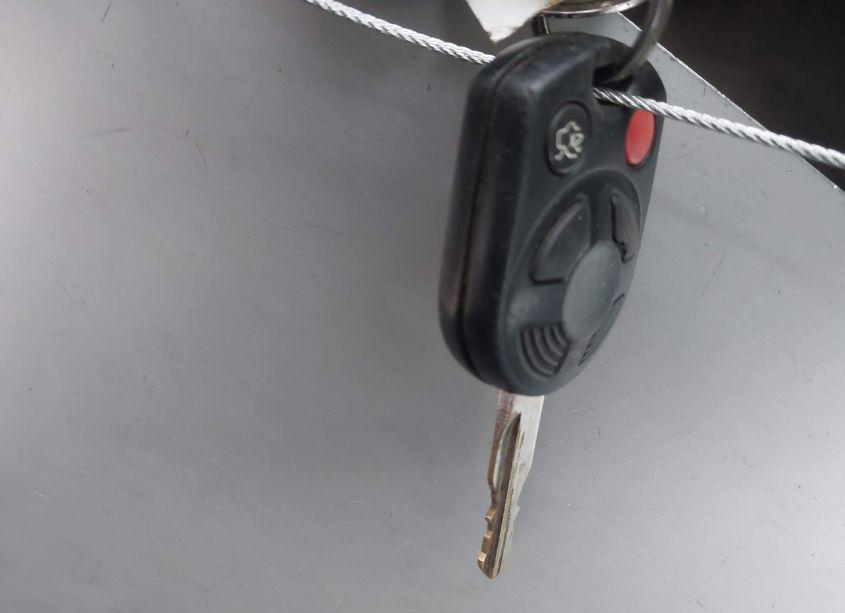 Photo 11 of 2009 Ford Escape XLT (VIN 1FMCU03789KB30261)