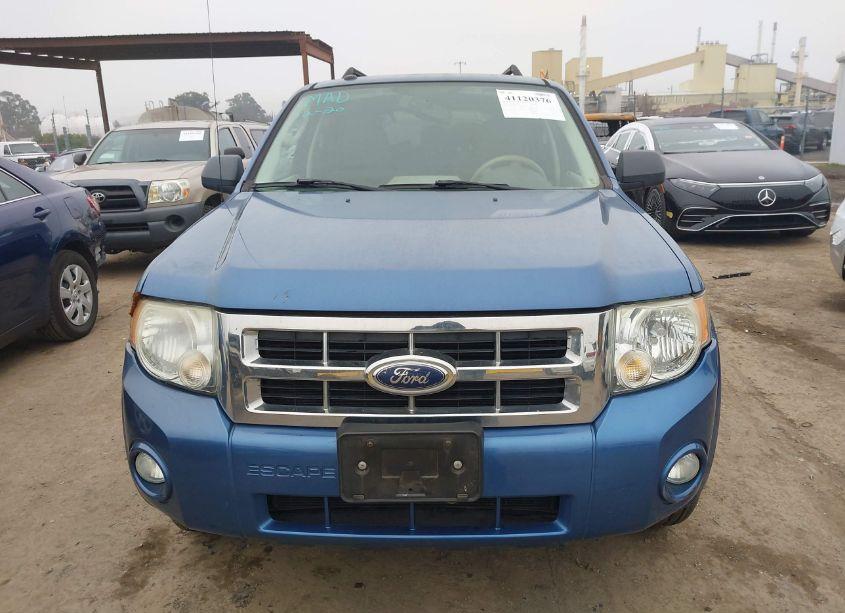 Photo 12 of 2009 Ford Escape XLT (VIN 1FMCU03789KB30261)