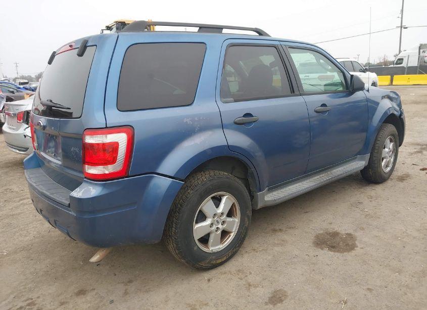 Photo 4 of 2009 Ford Escape XLT (VIN 1FMCU03789KB30261)