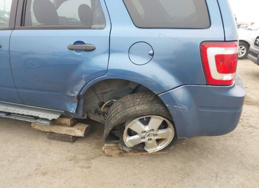 Photo 6 of 2009 Ford Escape XLT (VIN 1FMCU03789KB30261)