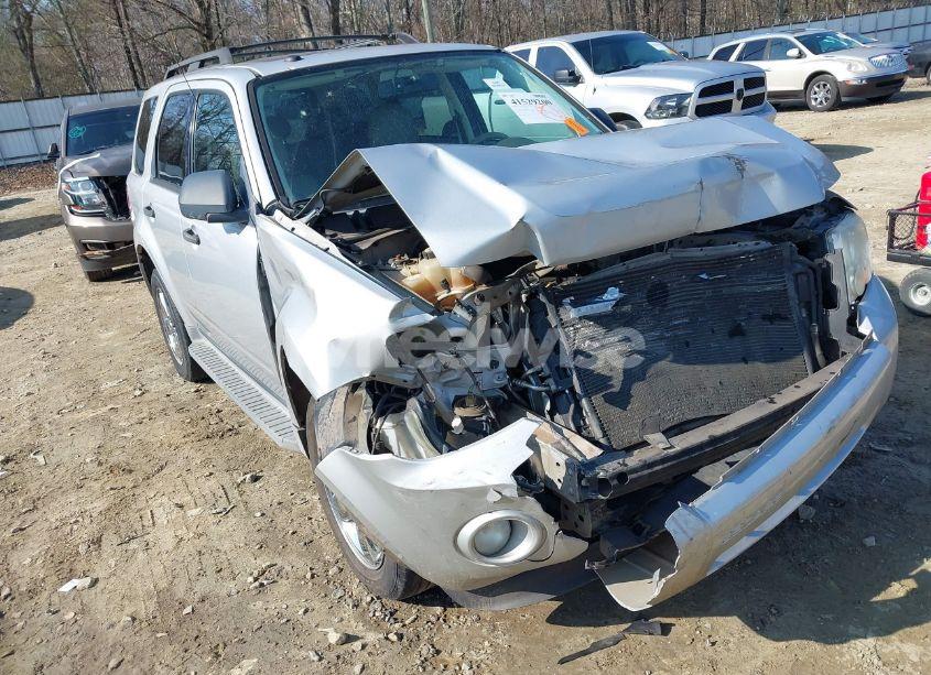 Photo 6 of 2009 Ford Escape XLT (VIN 1FMCU03789KB34181)