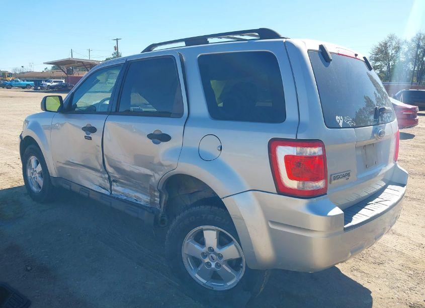 Photo 3 of 2009 Ford Escape XLT (VIN 1FMCU03799KA21212)