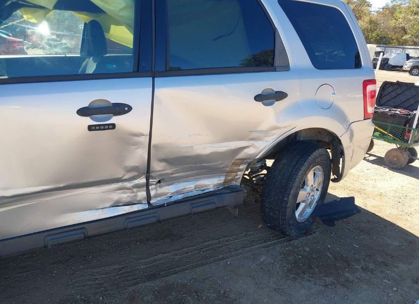 Photo 6 of 2009 Ford Escape XLT (VIN 1FMCU03799KA21212)