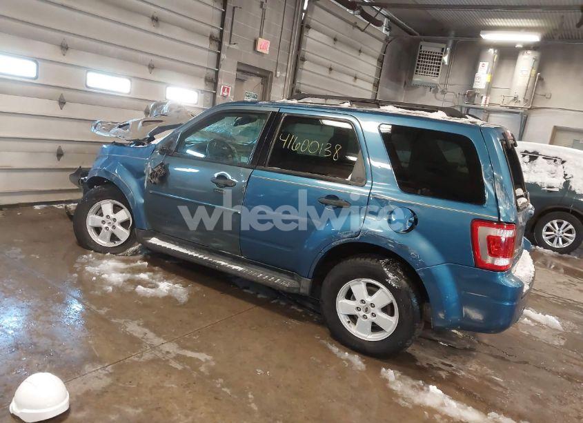 Photo 3 of 2009 Ford Escape XLT (VIN 1FMCU03799KA80583)
