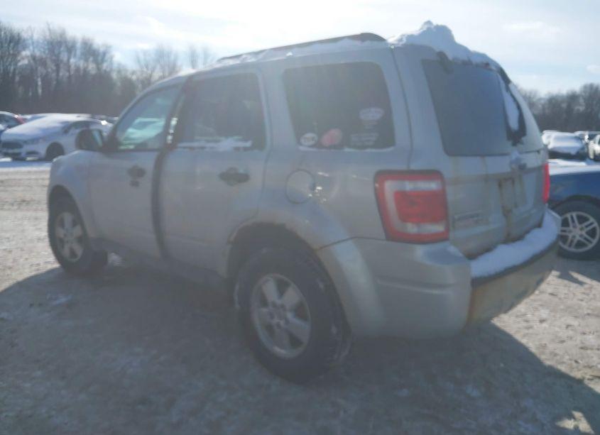 Photo 3 of 2009 Ford Escape XLT (VIN 1FMCU03799KC85305)