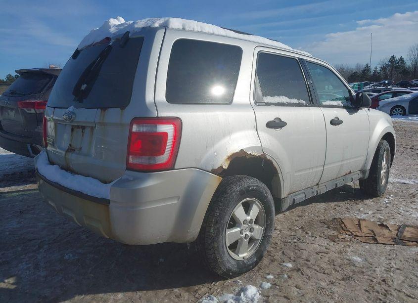 Photo 4 of 2009 Ford Escape XLT (VIN 1FMCU03799KC85305)