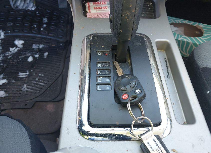 Photo 11 of 2009 Ford Escape XLT (VIN 1FMCU037X9KA87011)