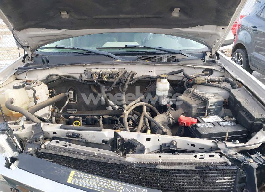 Photo 10 of 2009 Ford Escape XLT (VIN 1FMCU037X9KA87722)