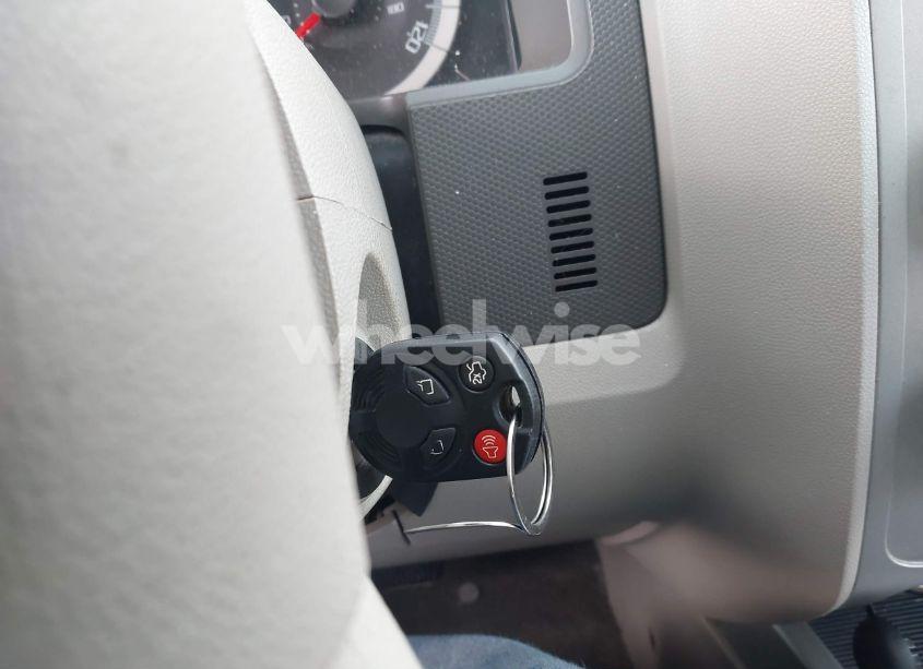 Photo 11 of 2009 Ford Escape XLT (VIN 1FMCU037X9KA87722)