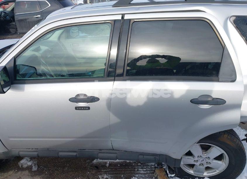 Photo 14 of 2009 Ford Escape XLT (VIN 1FMCU037X9KA87722)