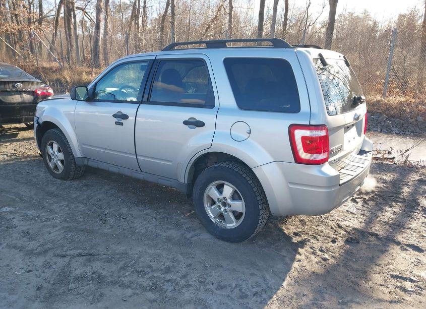 Photo 3 of 2009 Ford Escape XLT (VIN 1FMCU037X9KB30469)