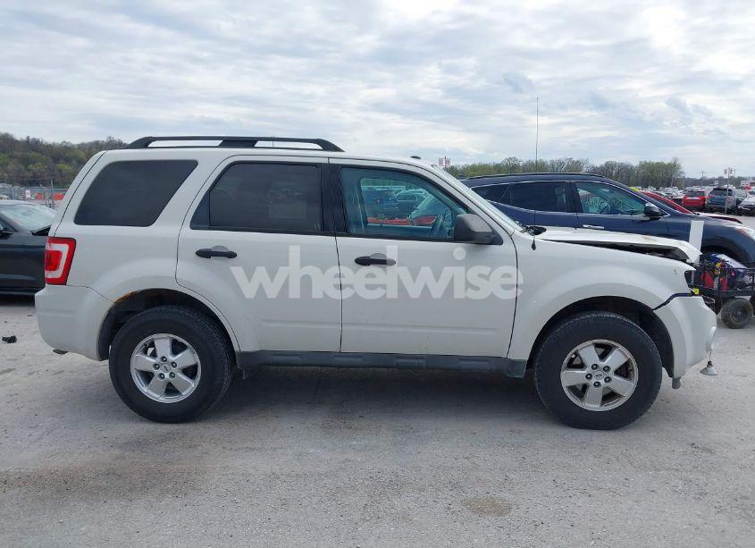 Photo 13 of 2009 Ford Escape XLT (VIN 1FMCU037X9KB55033)