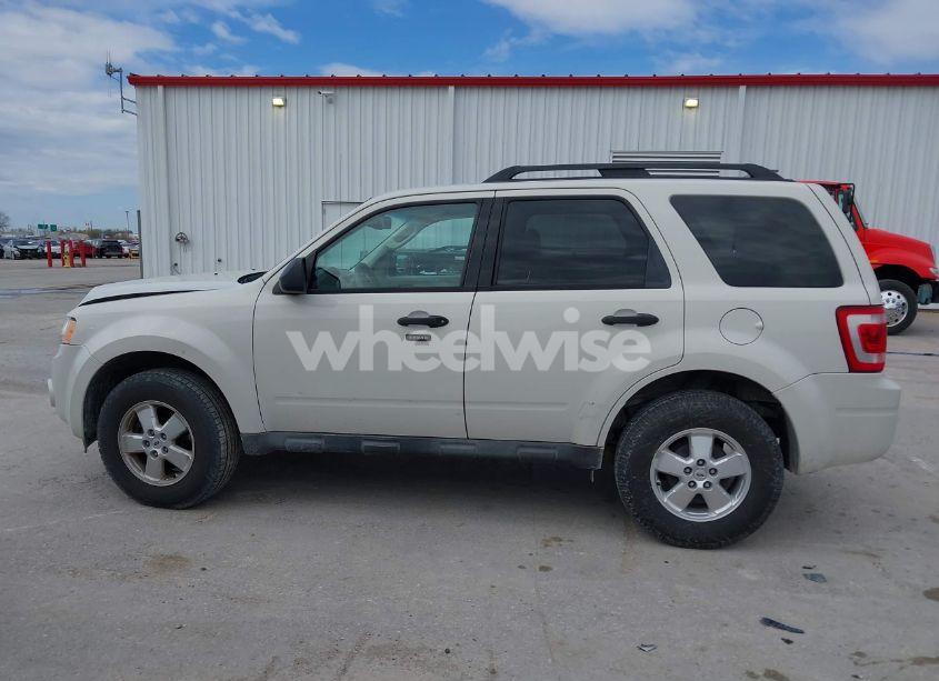 Photo 14 of 2009 Ford Escape XLT (VIN 1FMCU037X9KB55033)