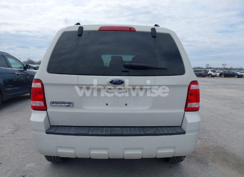 Photo 16 of 2009 Ford Escape XLT (VIN 1FMCU037X9KB55033)