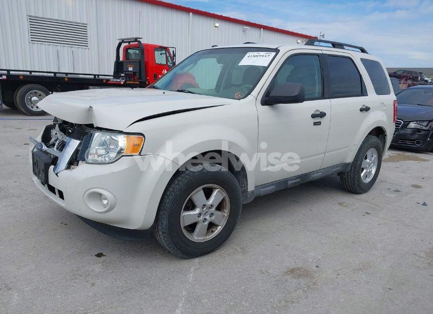 Photo 2 of 2009 Ford Escape XLT (VIN 1FMCU037X9KB55033)