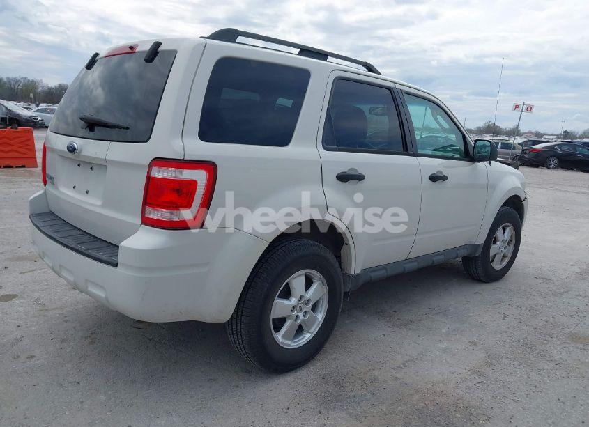 Photo 4 of 2009 Ford Escape XLT (VIN 1FMCU037X9KB55033)