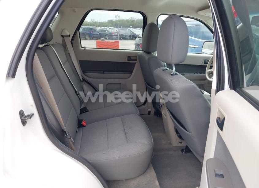 Photo 8 of 2009 Ford Escape XLT (VIN 1FMCU037X9KB55033)