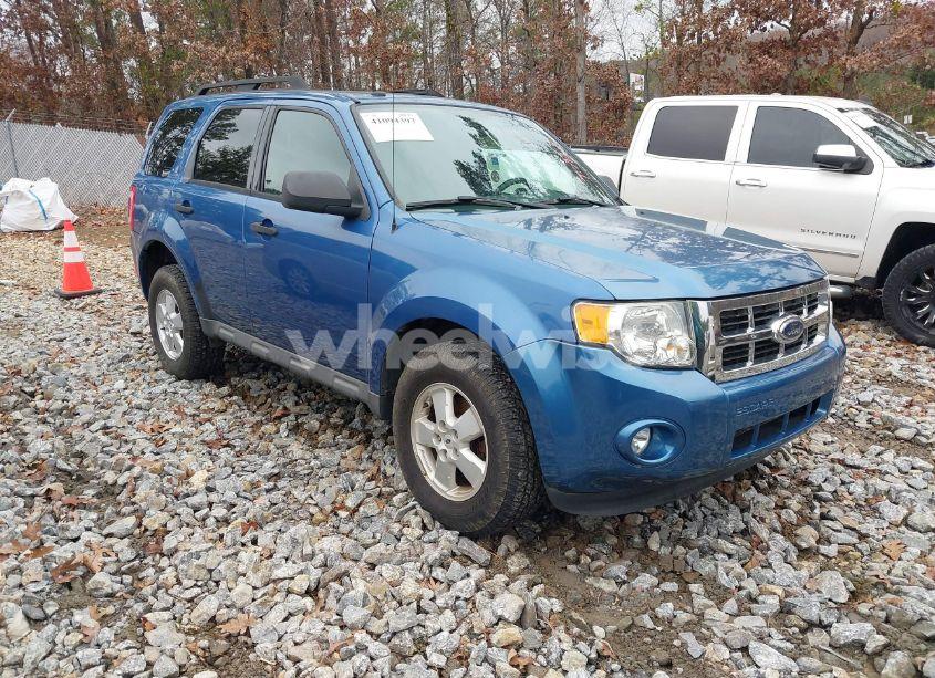 2009 Ford Escape XLT (VIN 1FMCU03G09KA65793) main photo