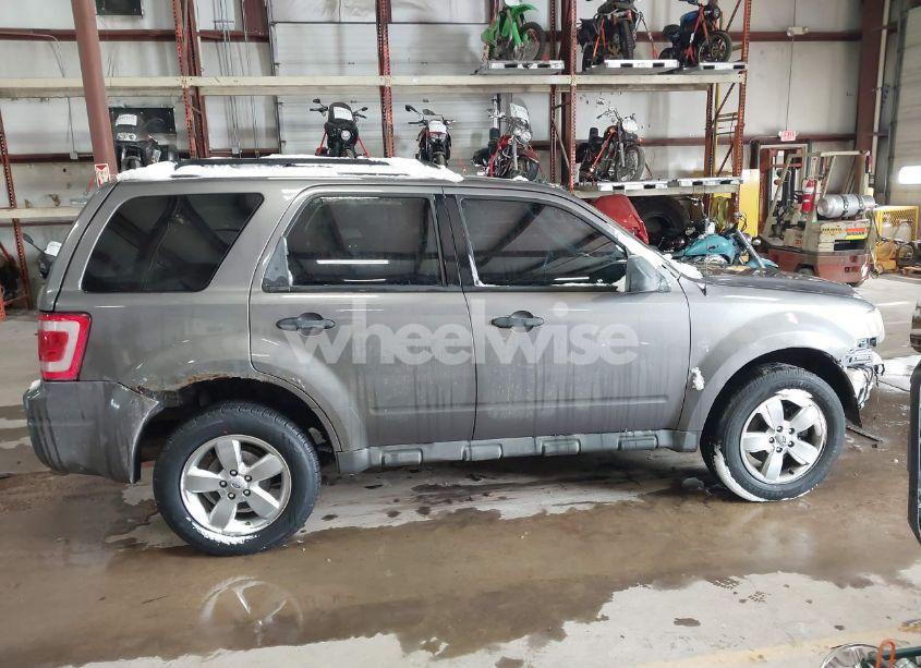 Photo 14 of 2009 Ford Escape XLT (VIN 1FMCU03G09KA98163)