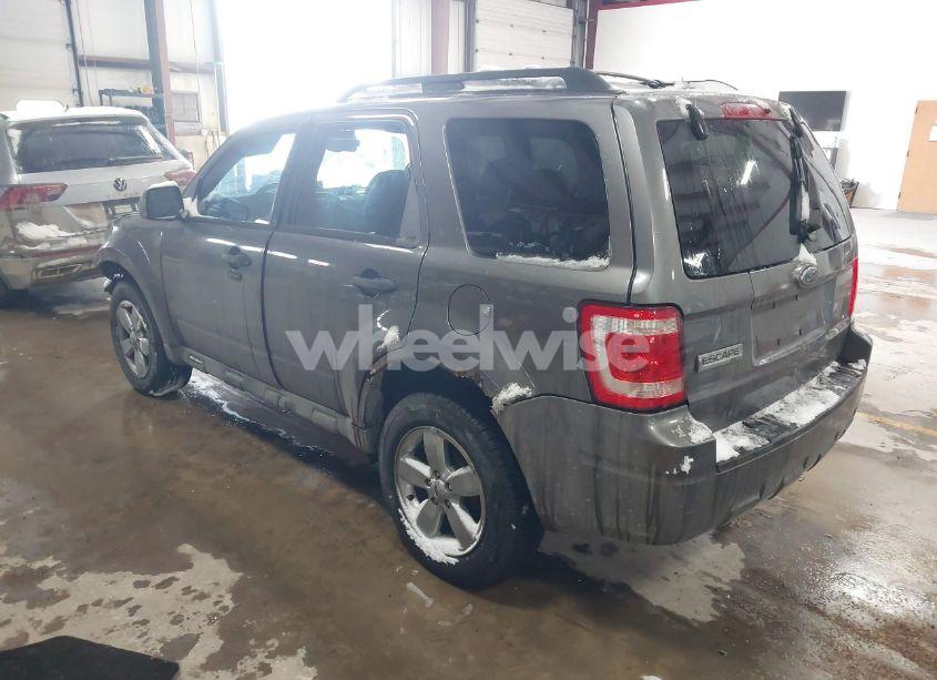 Photo 3 of 2009 Ford Escape XLT (VIN 1FMCU03G09KA98163)