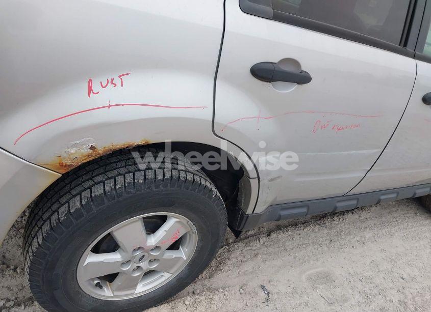 Photo 12 of 2009 Ford Escape XLT (VIN 1FMCU03G19KA69822)