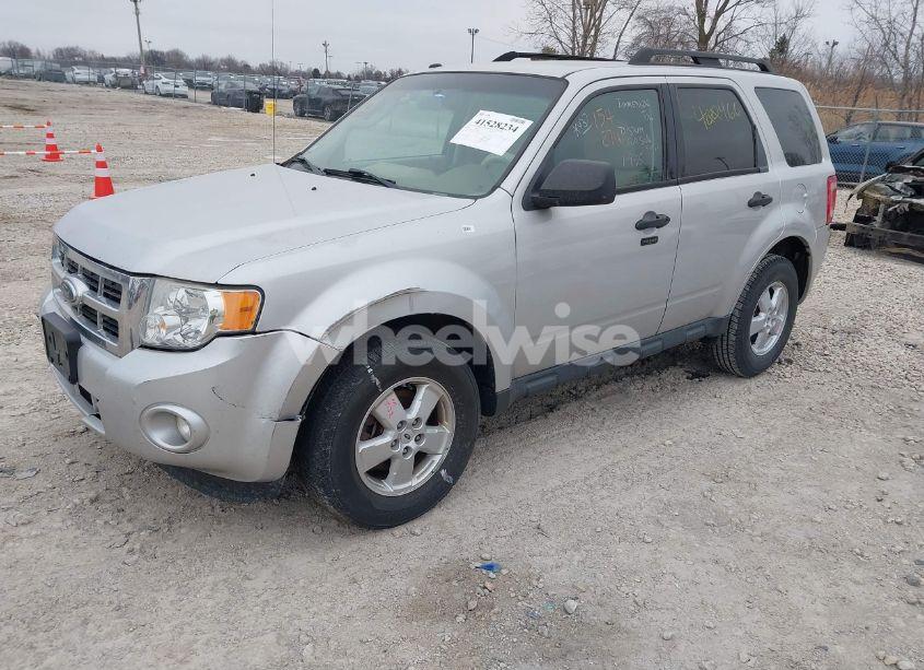 Photo 2 of 2009 Ford Escape XLT (VIN 1FMCU03G19KA69822)
