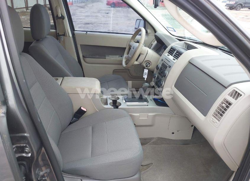 Photo 5 of 2009 Ford Escape XLT (VIN 1FMCU03G19KD15428)
