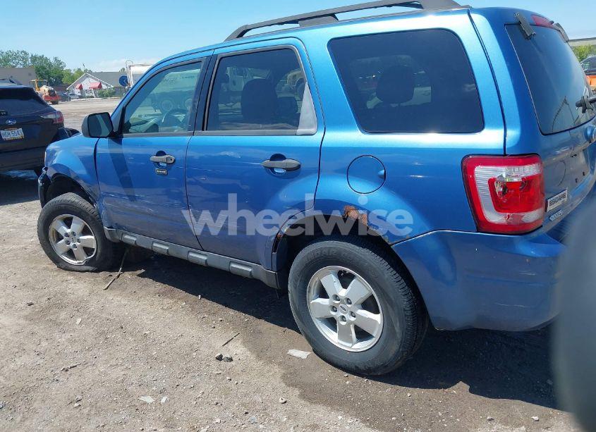 Photo 14 of 2009 Ford Escape XLT (VIN 1FMCU03G29KA08124)