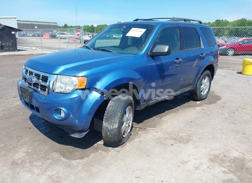 Photo 2 of 2009 Ford Escape XLT (VIN 1FMCU03G29KA08124)