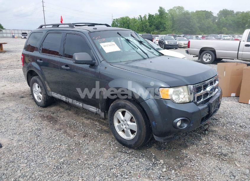 2009 Ford Escape XLT (VIN 1FMCU03G29KA86046) main photo