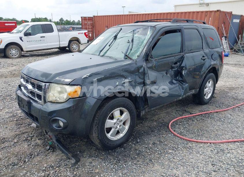 Photo 2 of 2009 Ford Escape XLT (VIN 1FMCU03G29KA86046)
