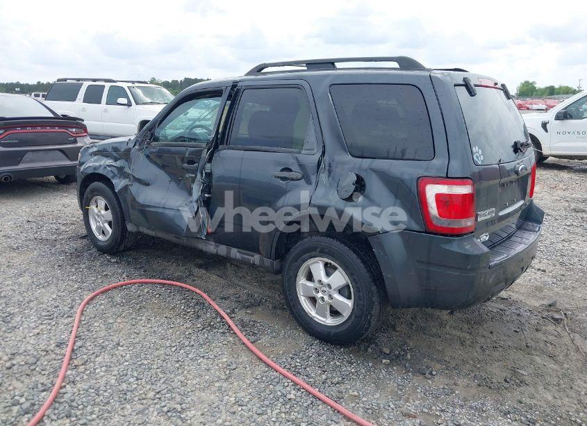 Photo 3 of 2009 Ford Escape XLT (VIN 1FMCU03G29KA86046)