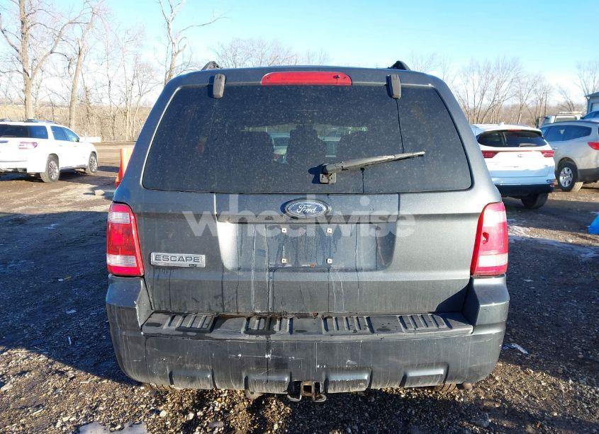 Photo 16 of 2009 Ford Escape XLT (VIN 1FMCU03G39KA51323)
