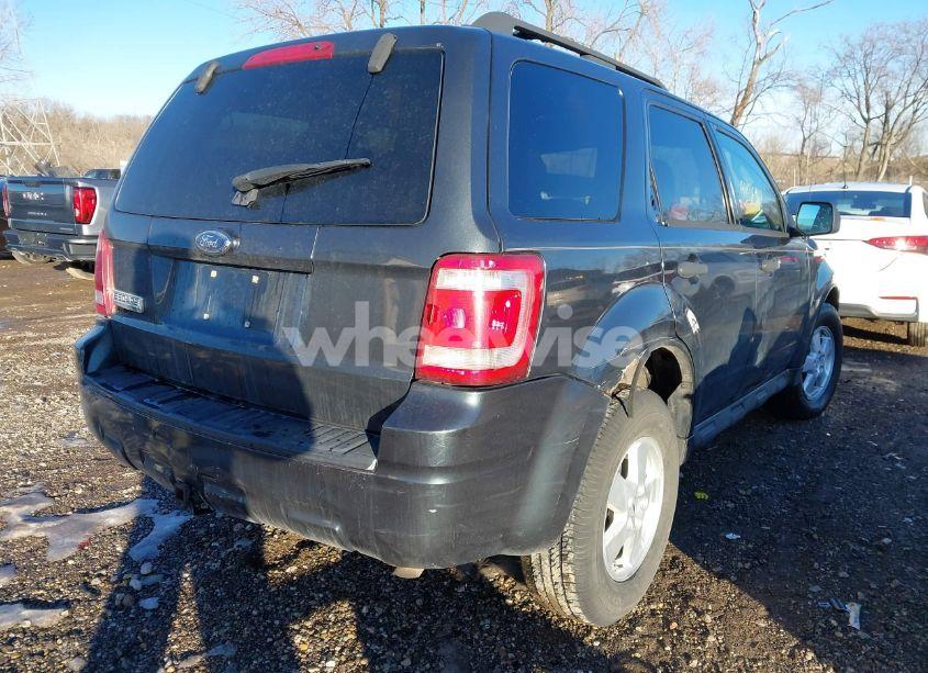 Photo 4 of 2009 Ford Escape XLT (VIN 1FMCU03G39KA51323)