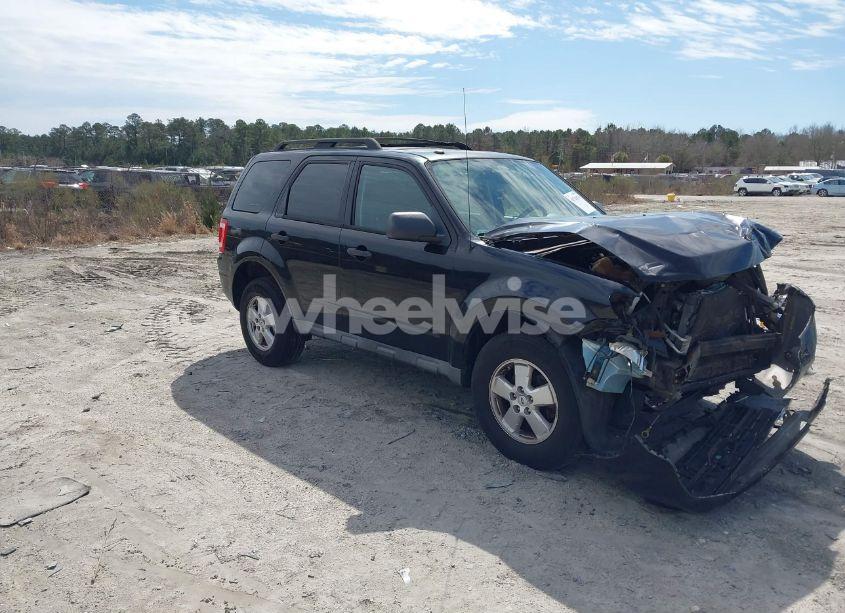 2009 Ford Escape XLT (VIN 1FMCU03G39KC85736) main photo
