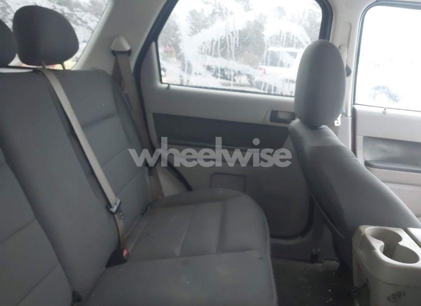 Photo 8 of 2009 Ford Escape XLT (VIN 1FMCU03G49KB03624)