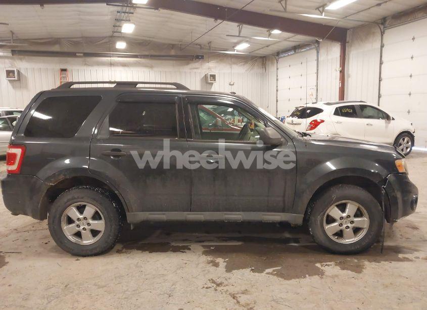Photo 13 of 2009 Ford Escape XLT (VIN 1FMCU03G49KB68893)