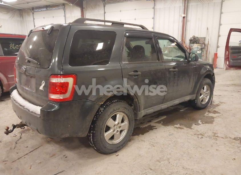 Photo 4 of 2009 Ford Escape XLT (VIN 1FMCU03G49KB68893)