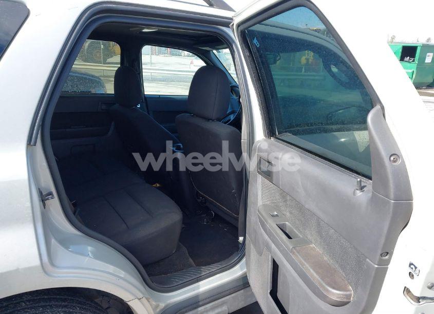 Photo 8 of 2009 Ford Escape XLT (VIN 1FMCU03G49KC48212)