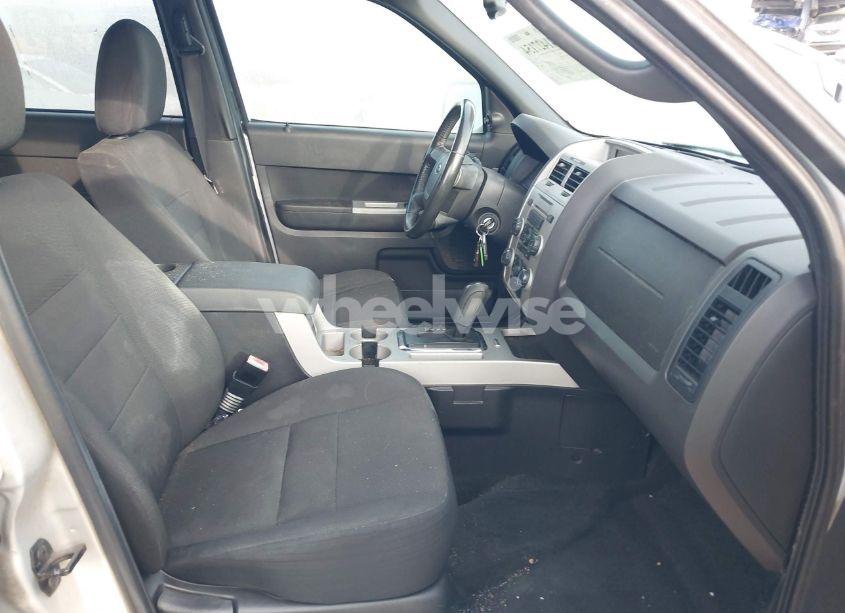 Photo 5 of 2009 Ford Escape XLT (VIN 1FMCU03G69KA44088)