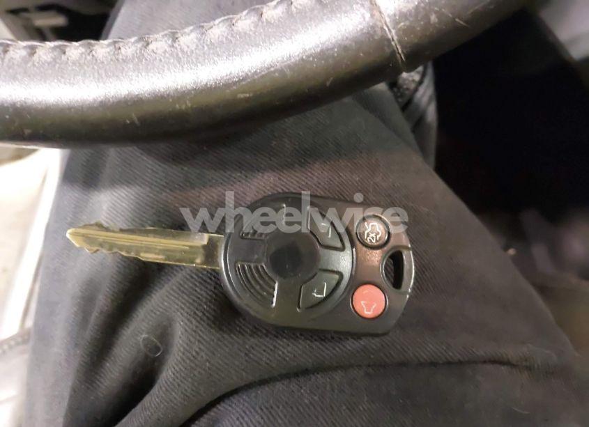 Photo 11 of 2009 Ford Escape XLT (VIN 1FMCU03G69KA93839)