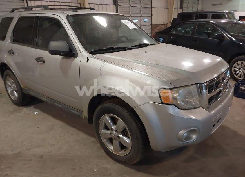 Photo 12 of 2009 Ford Escape XLT (VIN 1FMCU03G69KA93839)