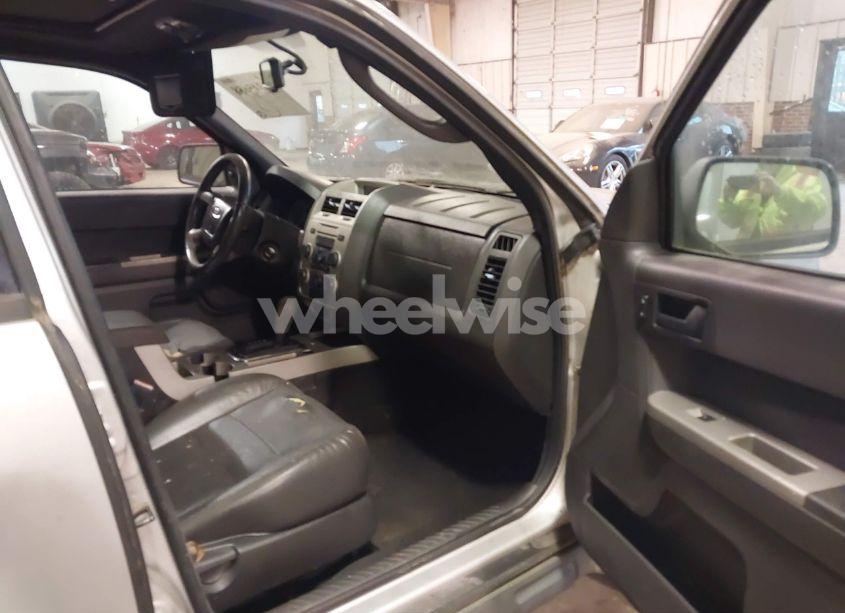 Photo 5 of 2009 Ford Escape XLT (VIN 1FMCU03G69KA93839)