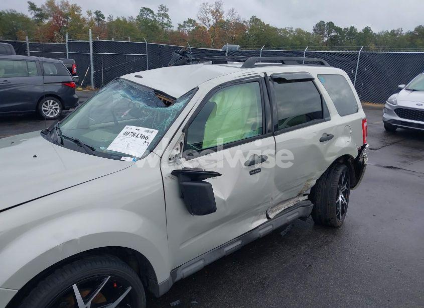 Photo 6 of 2009 Ford Escape XLT (VIN 1FMCU03G69KB34986)